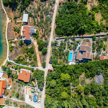 Artorius Villa